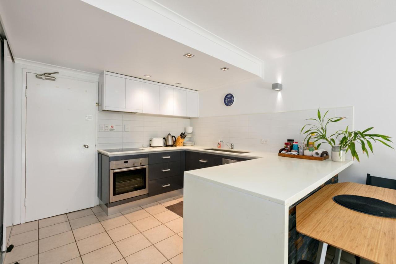 Reef Gateway Apartments Кернс Екстер'єр фото